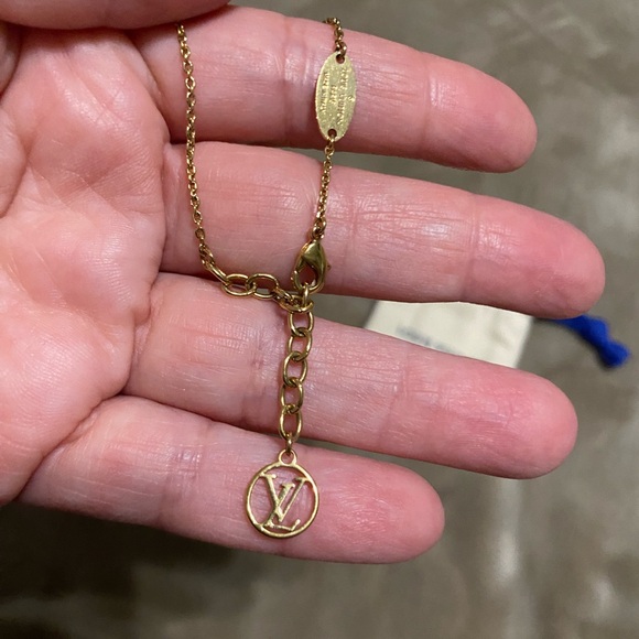 LOUIS VUITTON LV&ME LOVE Bracelet M62844 Metal Gold w/ COA - Picture 3 of 7